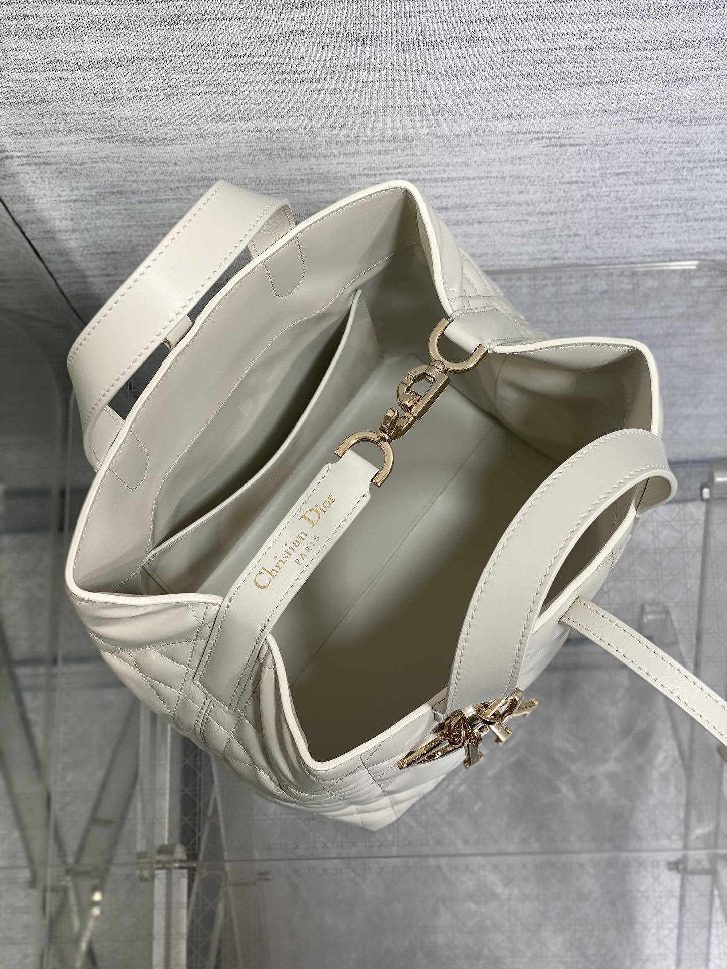 Diro Toujours Tote Bags-20*18.5*22CM