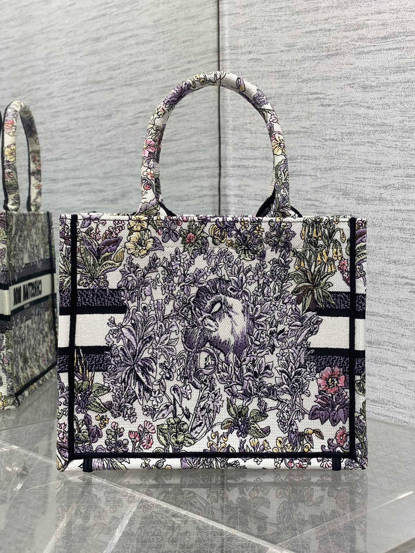 Diro Small Book Tote-26*8*22CM
