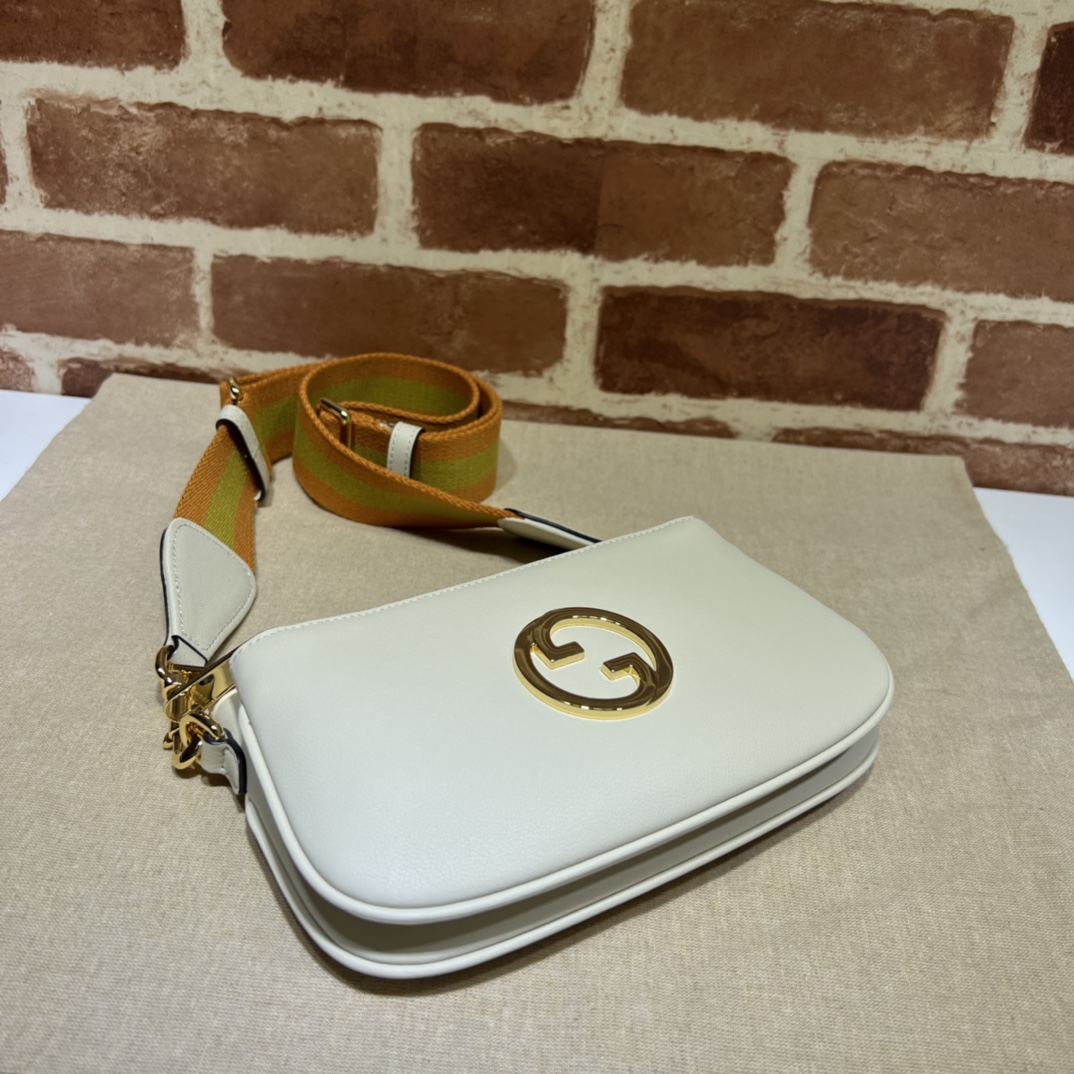 Gvc*1 Handbags-20*13*2.5CM