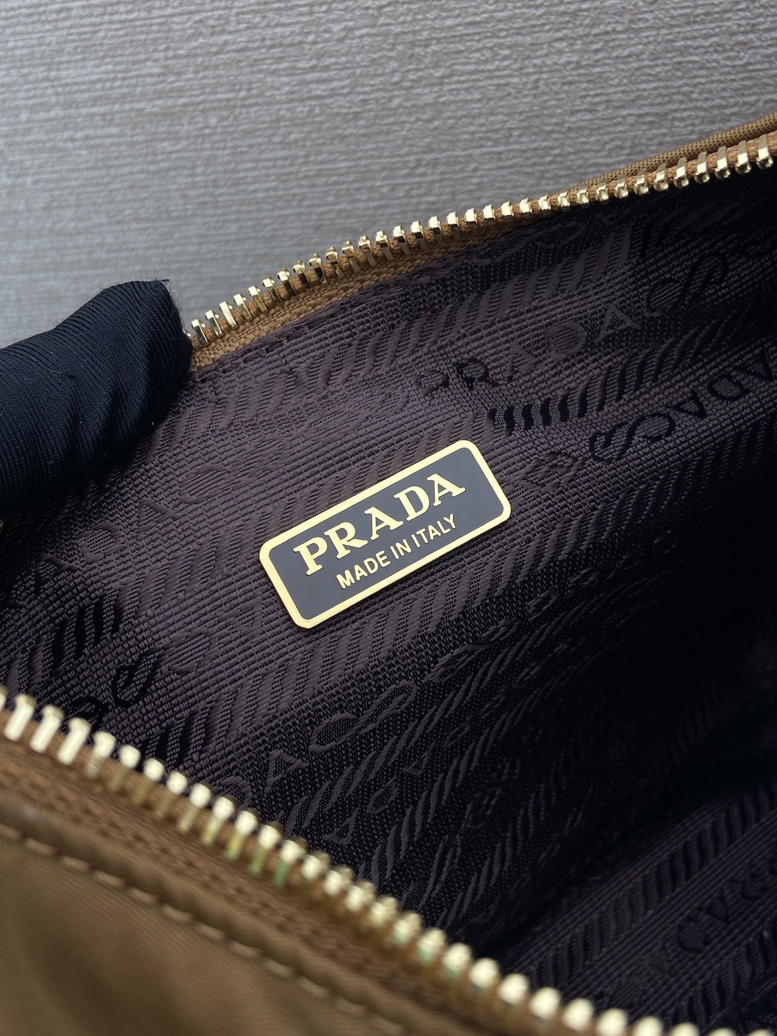 Pra*a Nylon Hobo Bag-1BH204-22*12*6CM
