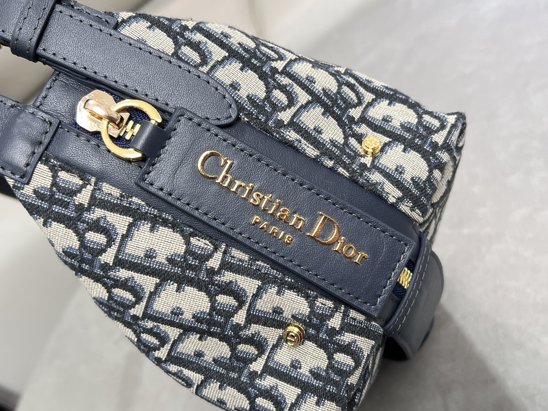 Diro D-Journey Bag-23 x14x16 CM