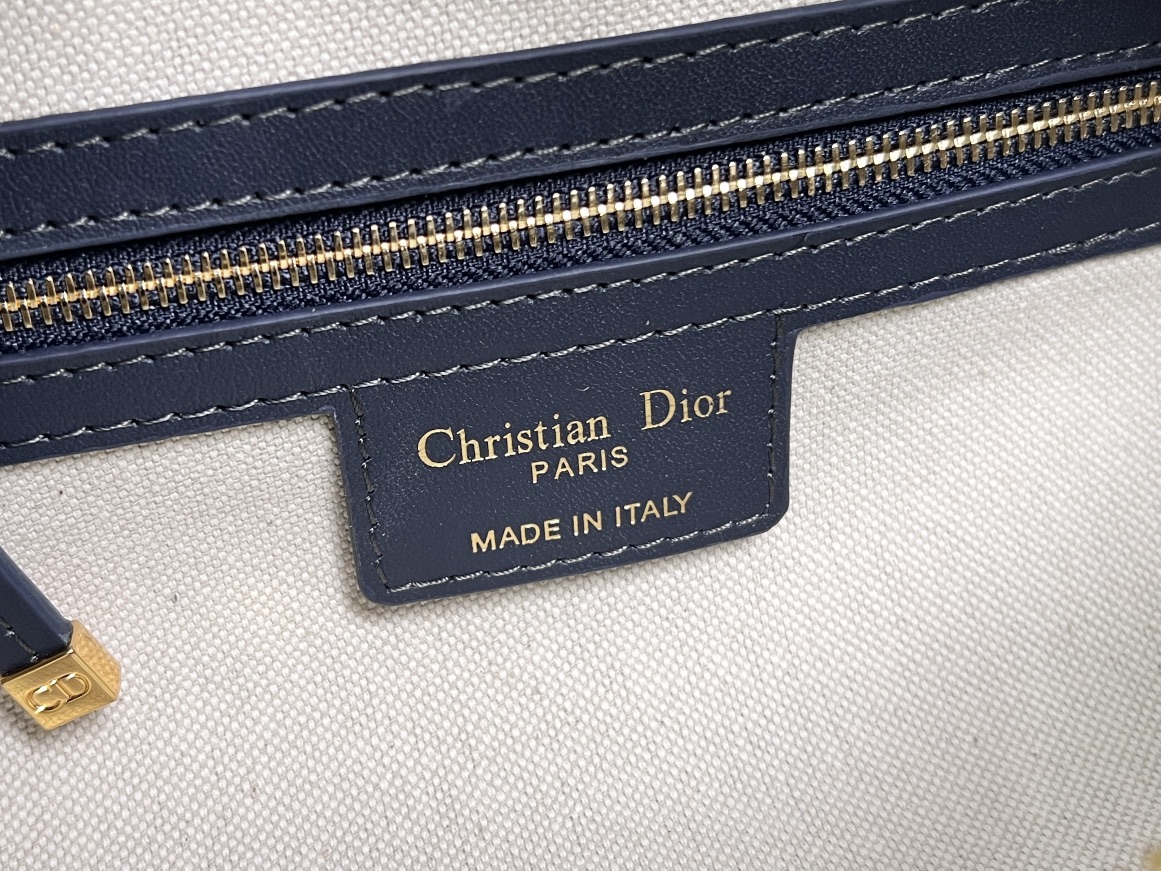 Diro D-Journey Bag-23 x14x16 CM