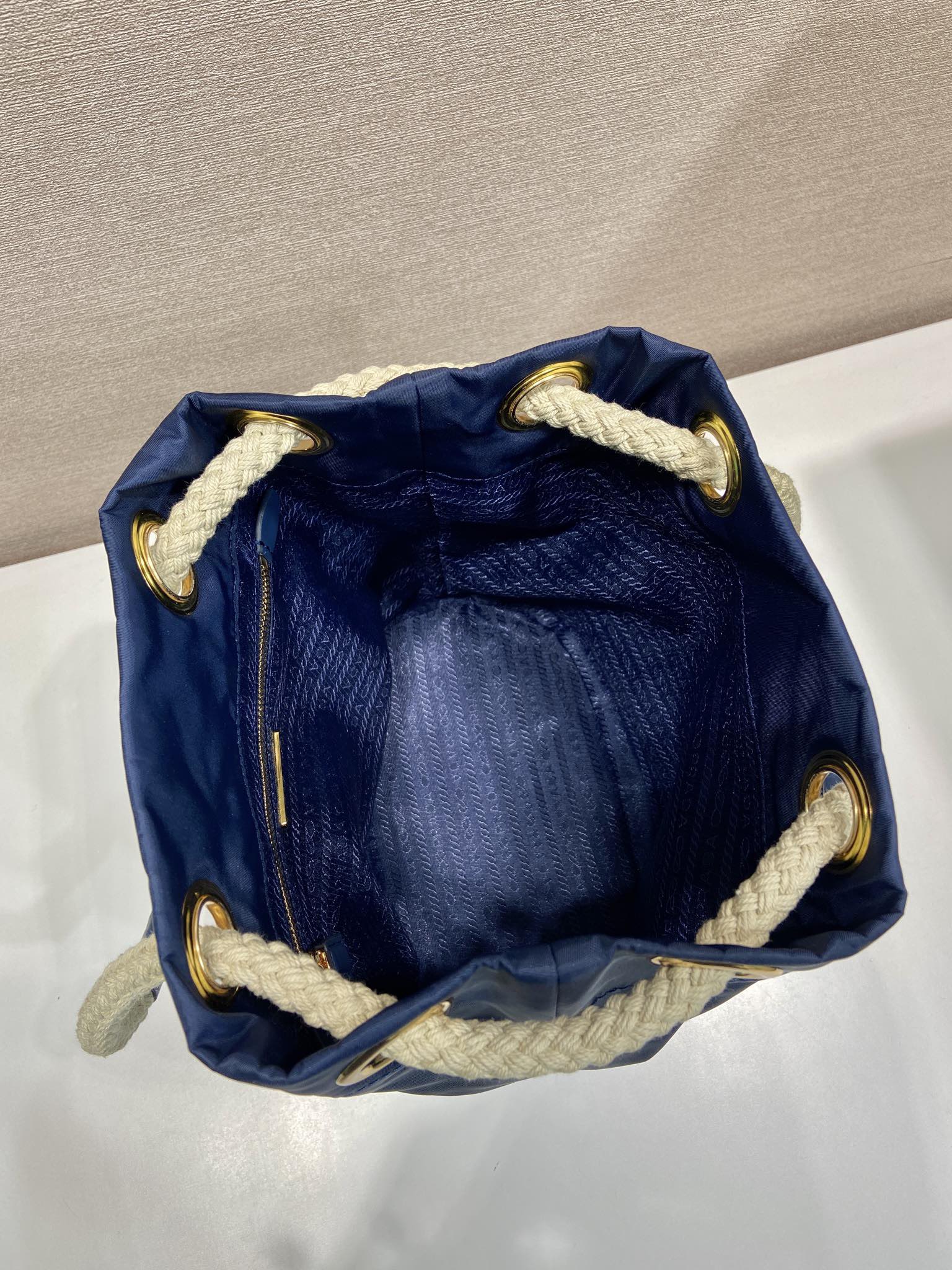 Pra*a Re-Nylon Bucket-1BE082-23.5*28*16.5CM