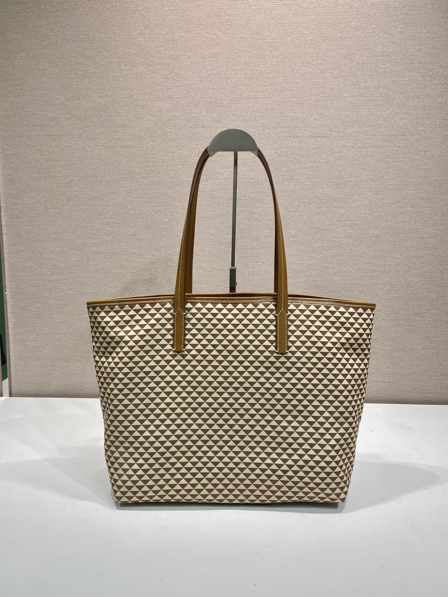 Pra*a Tessuto Triangulum Tote-1BD552-33*29*14CM