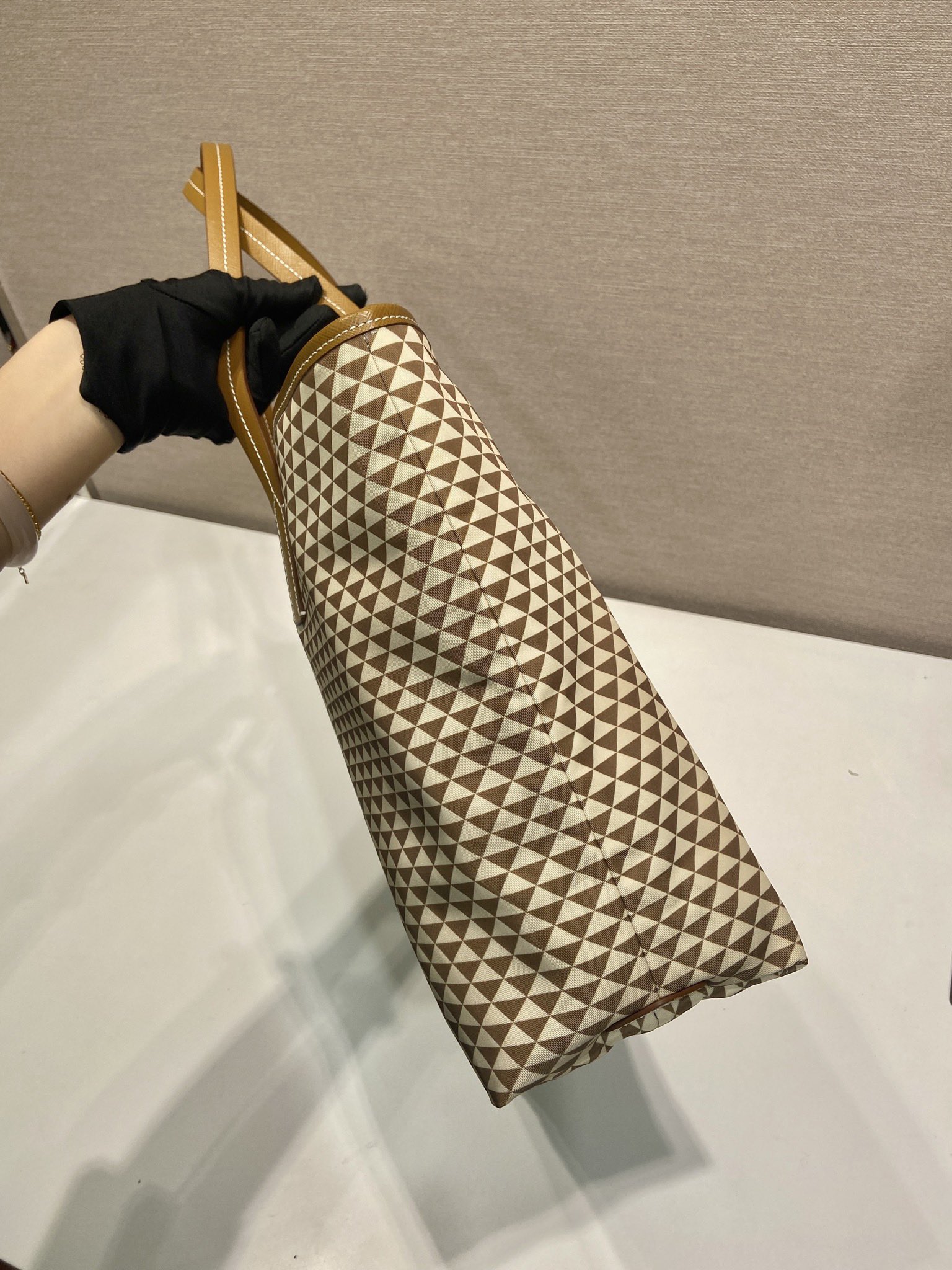 Pra*a Tessuto Triangulum Tote-1BD552-33*29*14CM