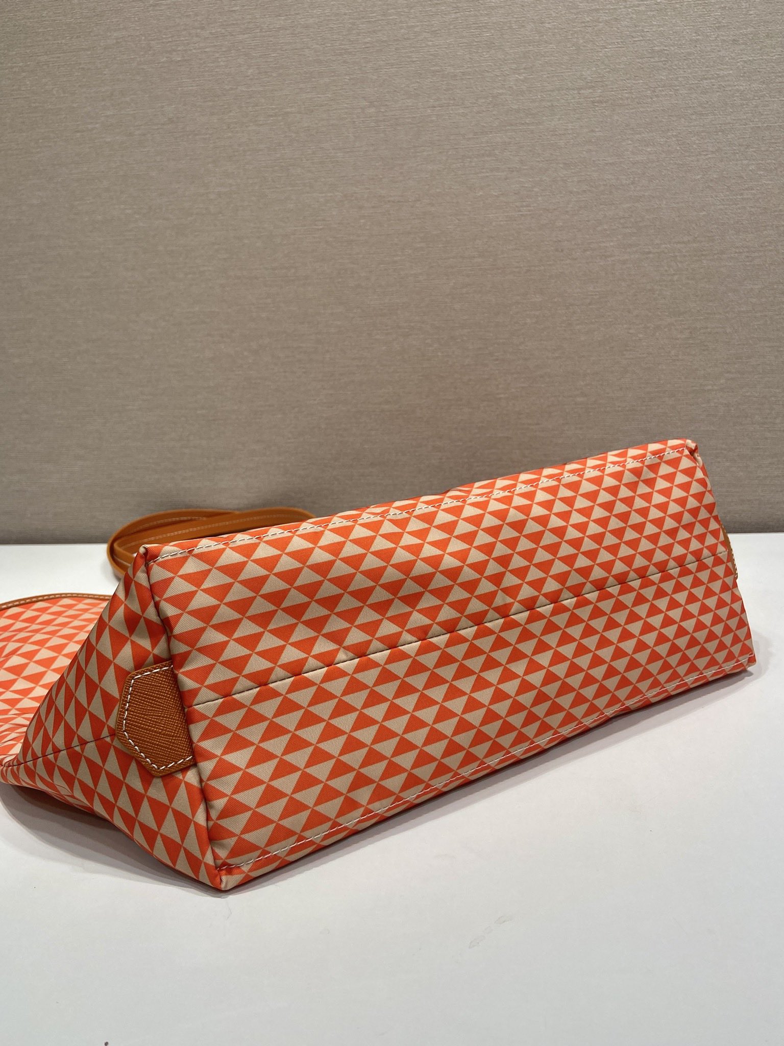 Pra*a Tessuto Triangulum Tote-1BD552-33*29*14CM