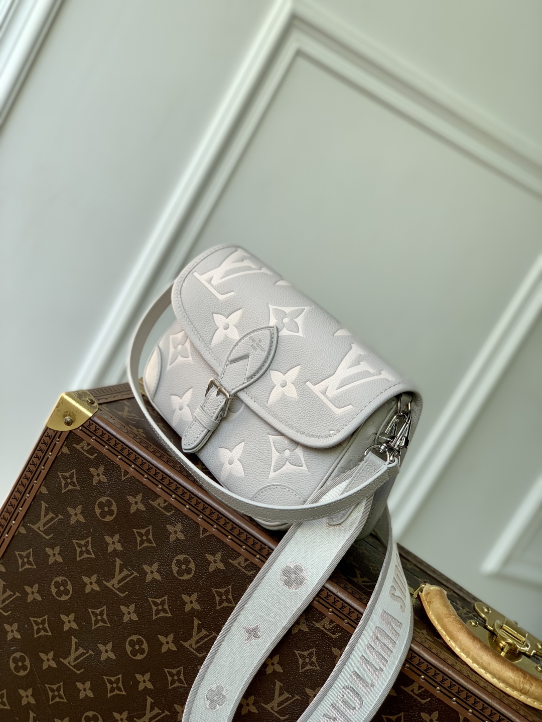 L0vis Vvtt0n Diane Handbags-M46049-25*9*15CM