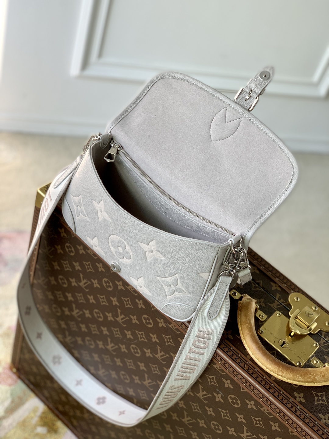 L0vis Vvtt0n Diane Handbags-M46049-25*9*15CM