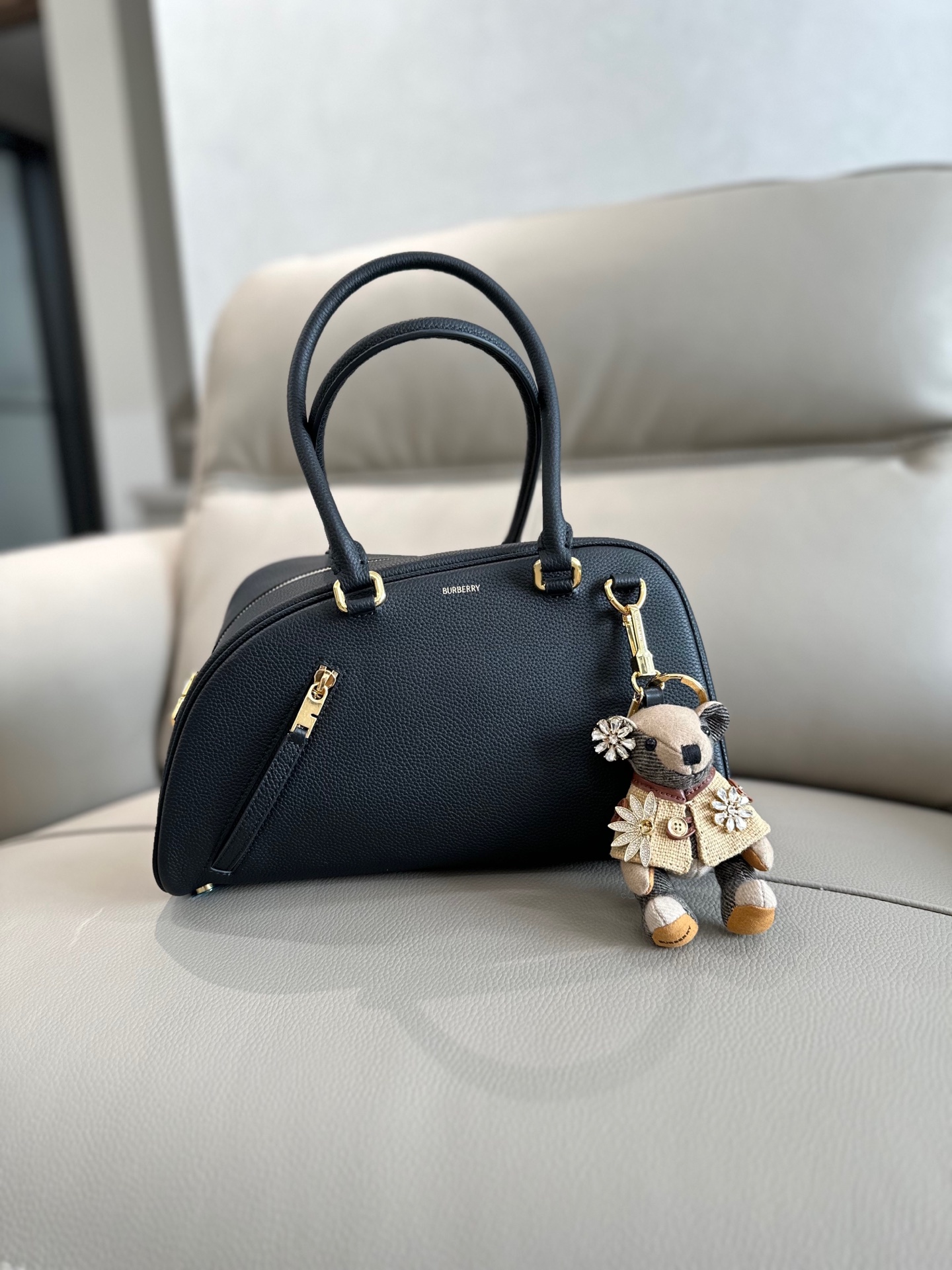 Bv*b*rry black small shield twin bowling bag-32*12.5*19.5cm