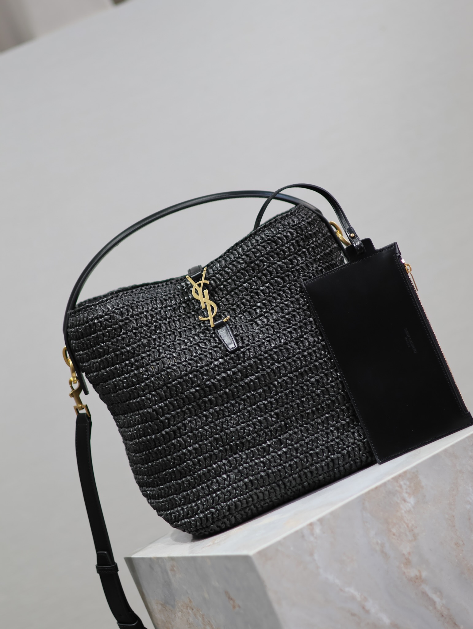 Y51 LE37 Bucket-20×25×16CM