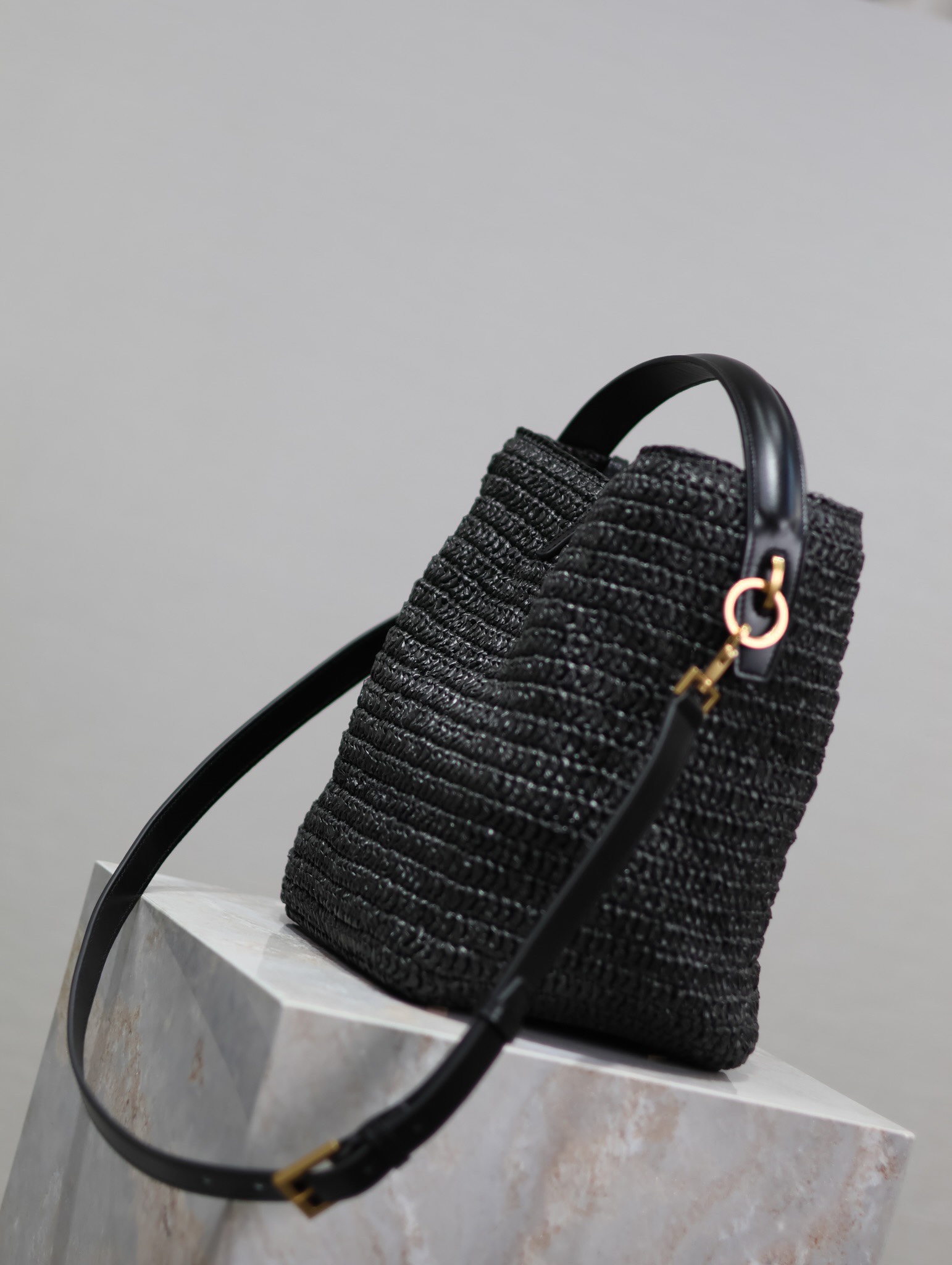 Y51 LE37 Bucket-20×25×16CM