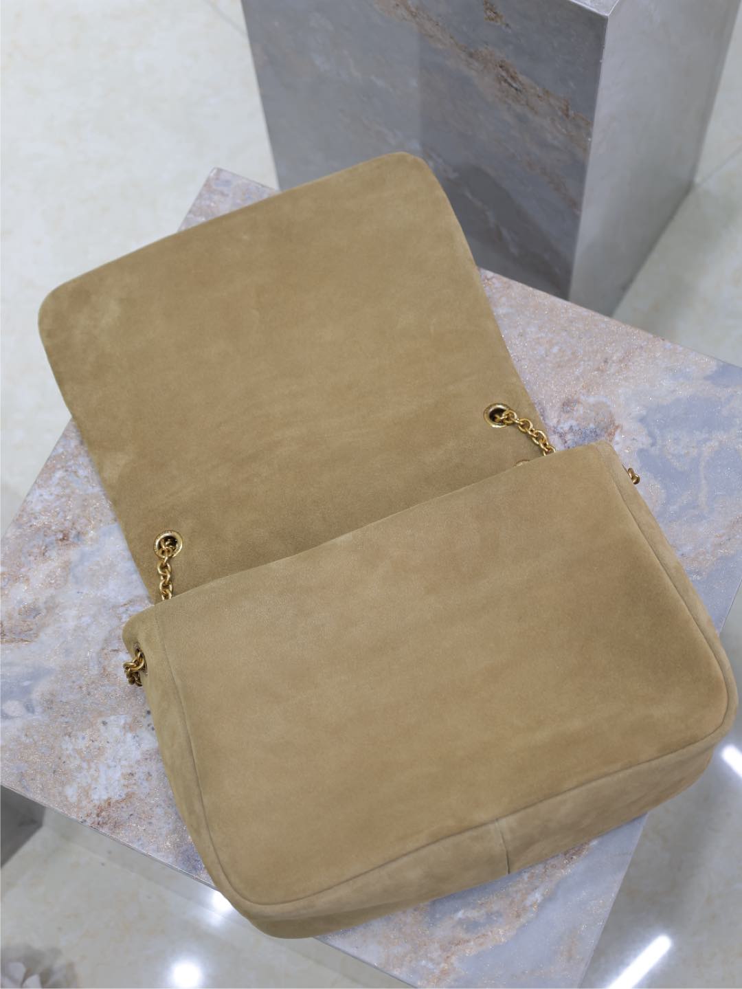 Y51 JAMIE 4.3 In Suede-29×21×9.5CM