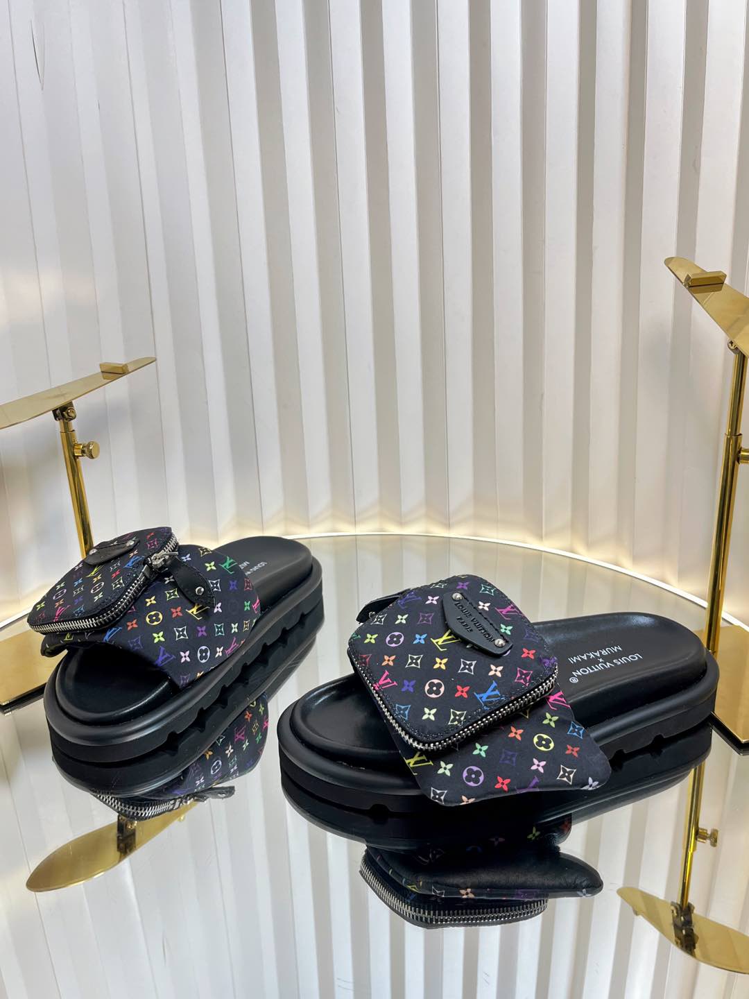 L0vis Vvtt0n Sandals