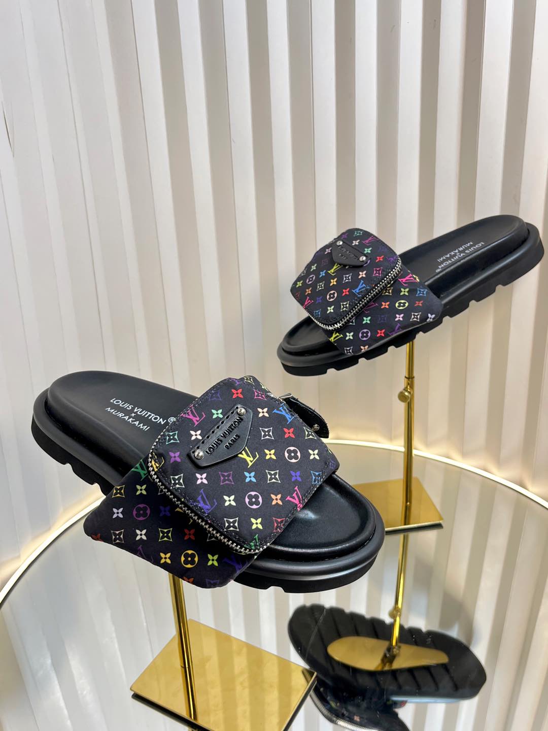 L0vis Vvtt0n Sandals