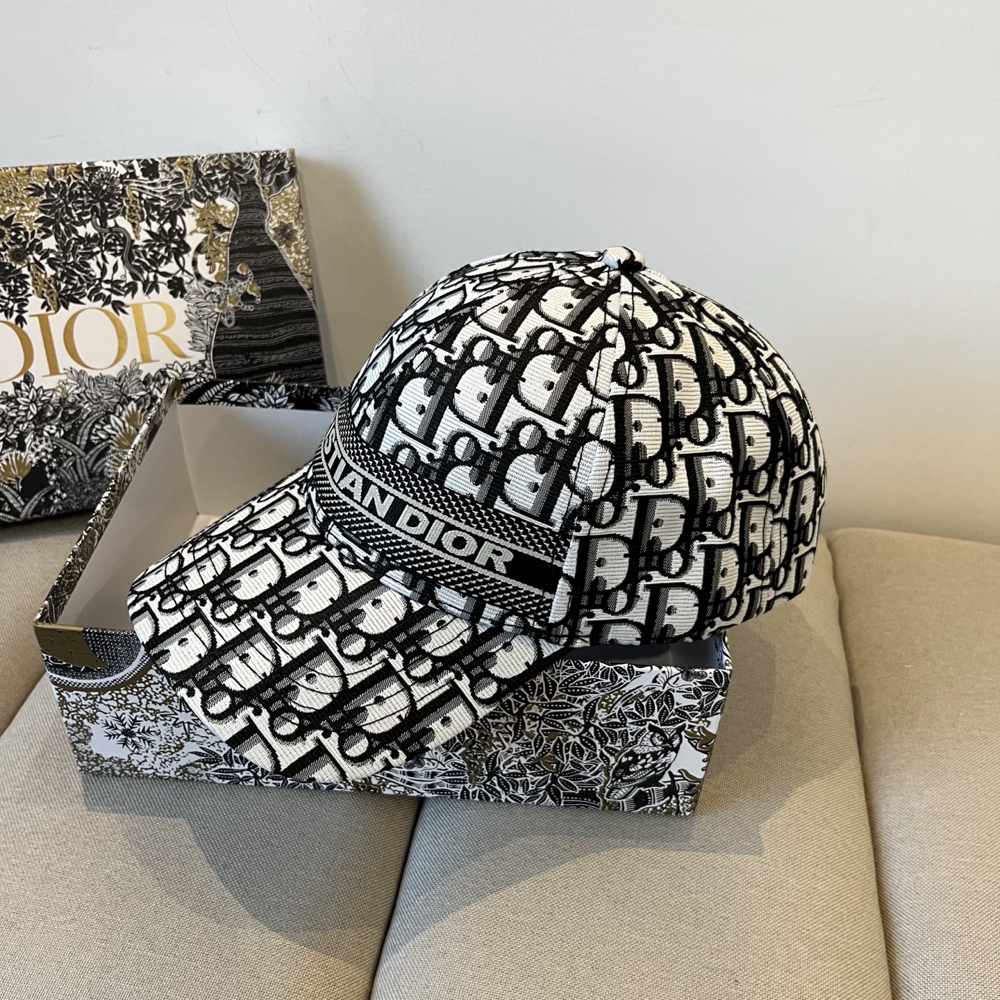 D*or Hats
