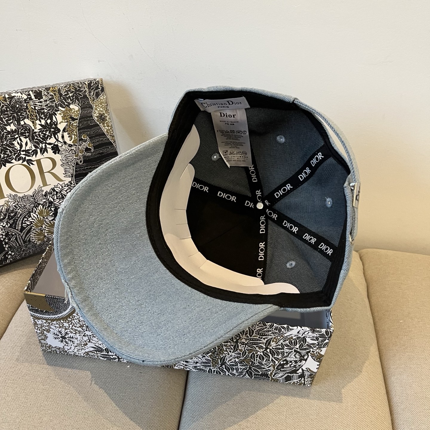 D*or Hats