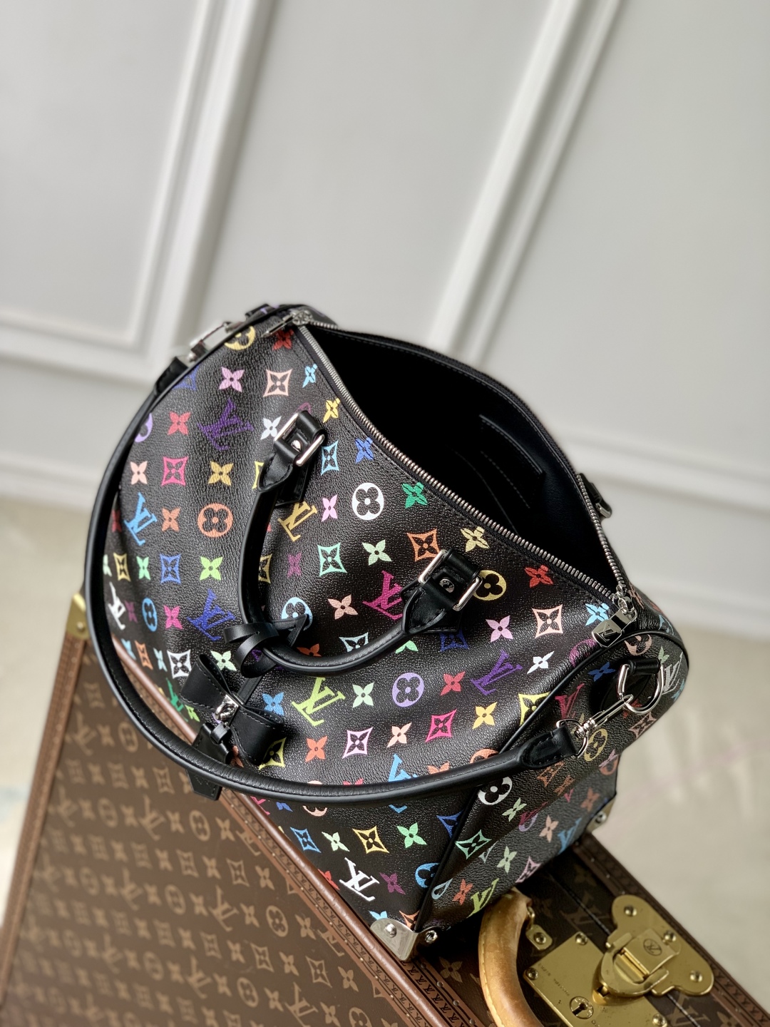 L0vis Vvtt0n Speedy Soft 30 Boho Bag -21 x 17 x 30CM