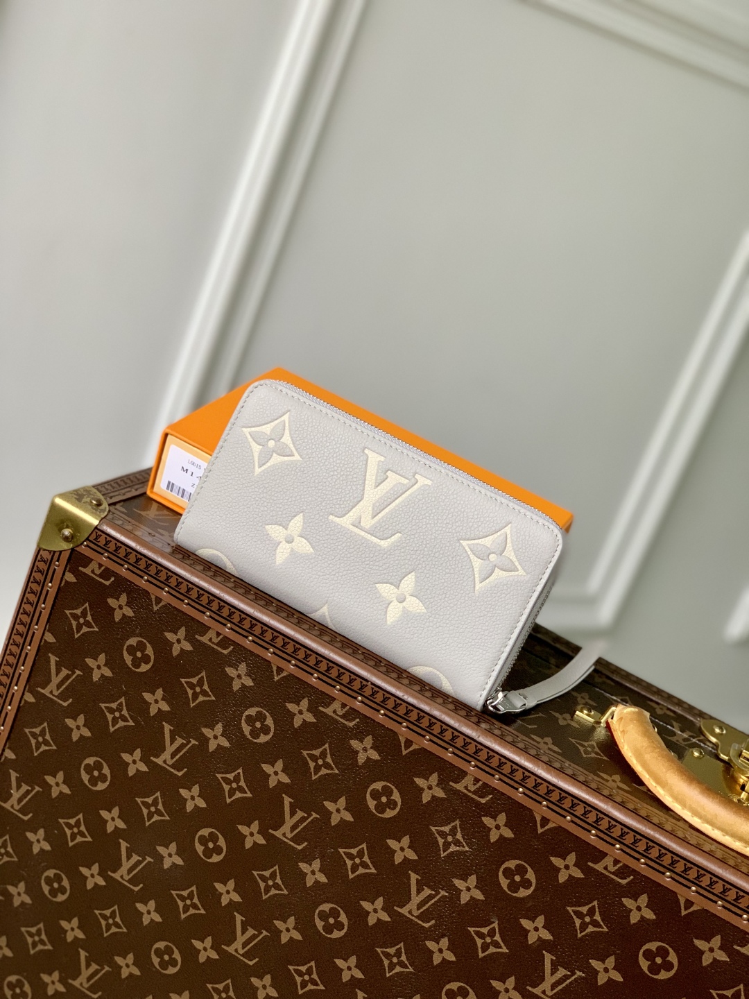 L0vis Vvtt0n Zippy Wallet-19.5× 10.5x 2.5CM