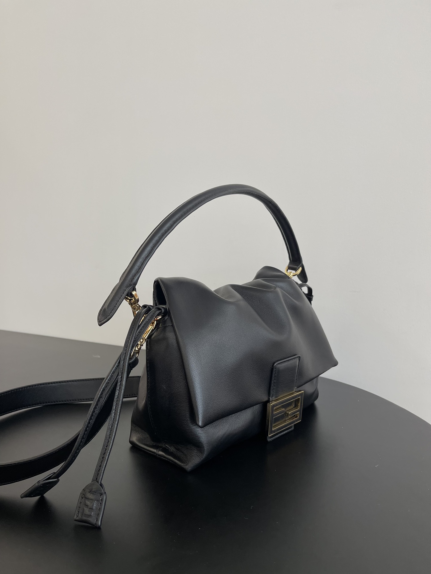 F**di Mamma Baguette Bag-26*8*18CM