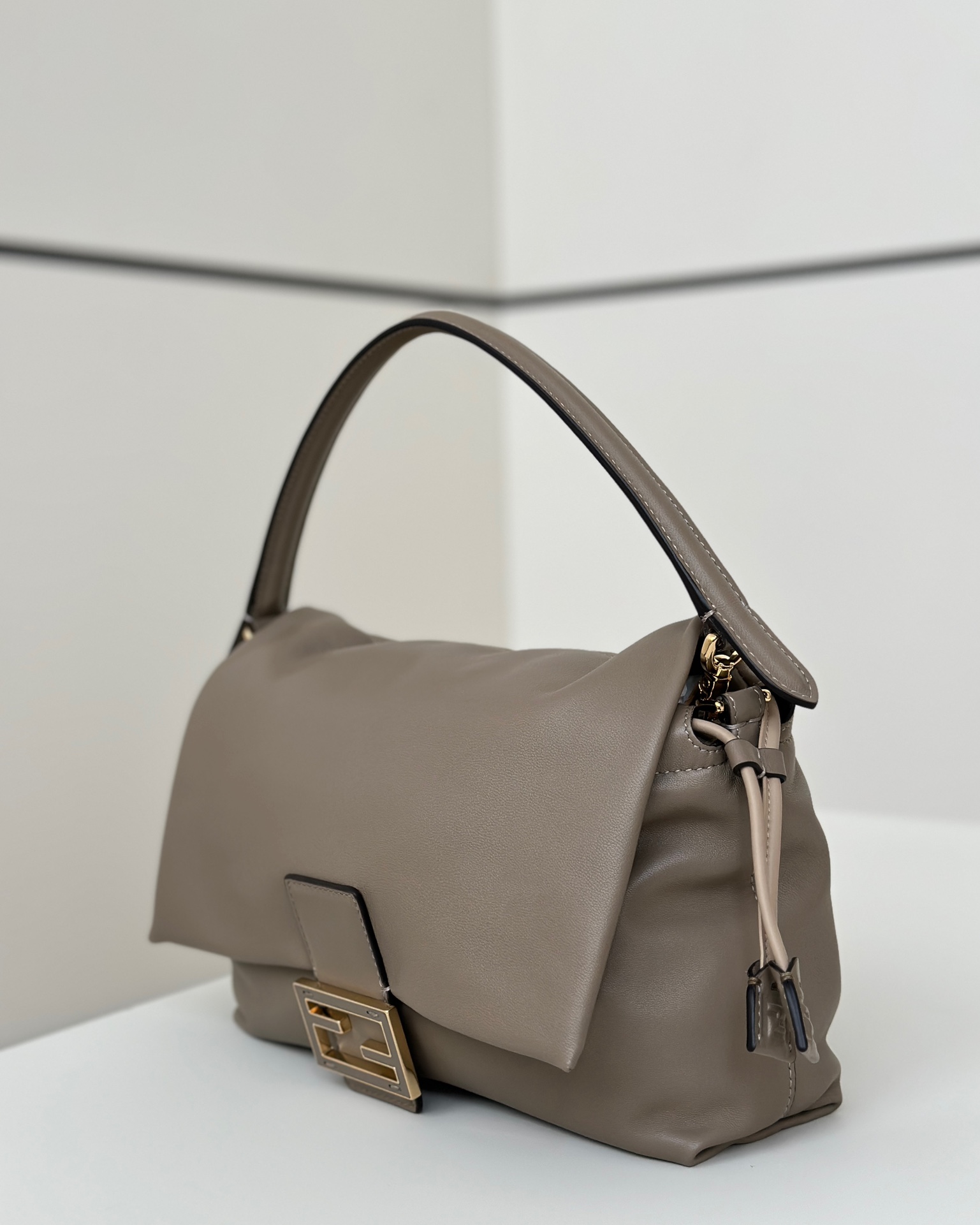 F**di Mamma Baguette Bag-26*8*18CM