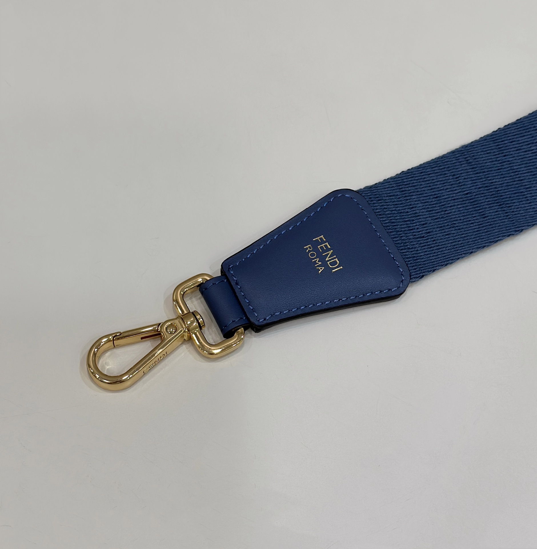F**di Strap-133/4CM