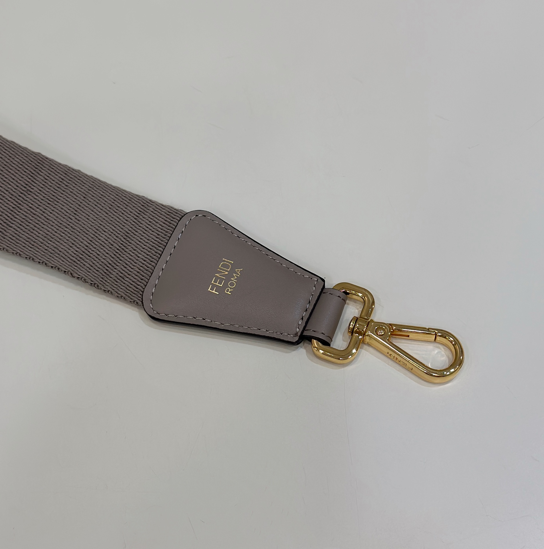 F**di Strap-133/4CM