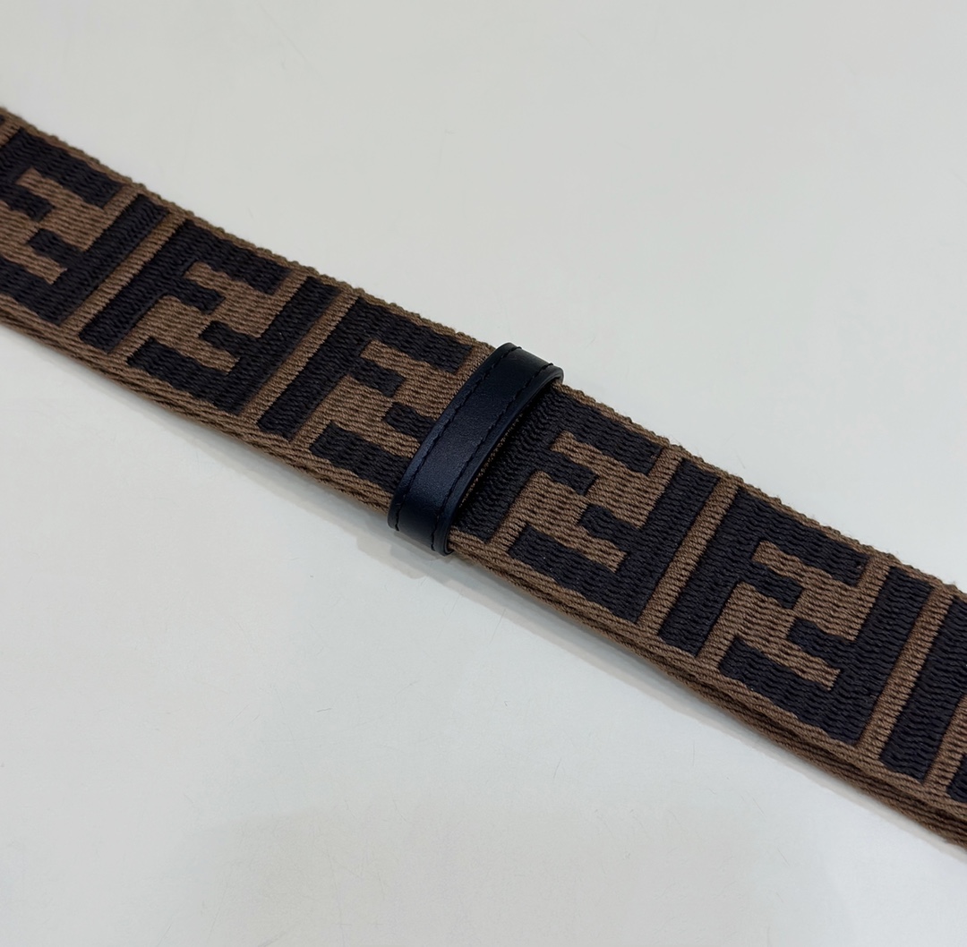 F**di Strap-133/4CM