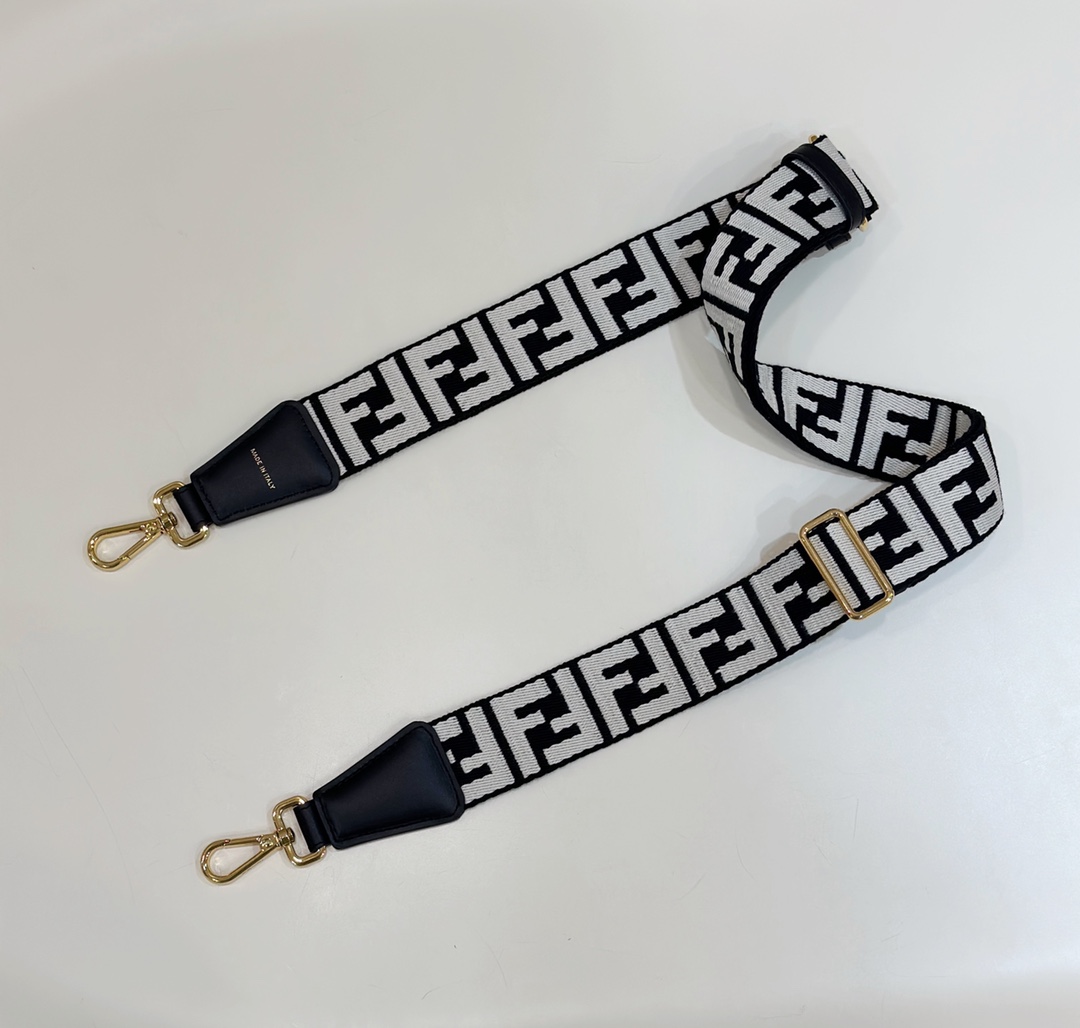 F**di Strap-133/4CM