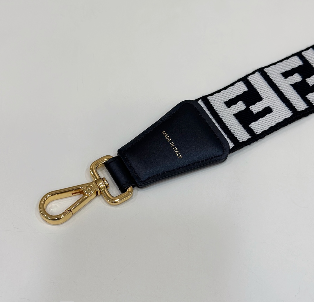 F**di Strap-133/4CM