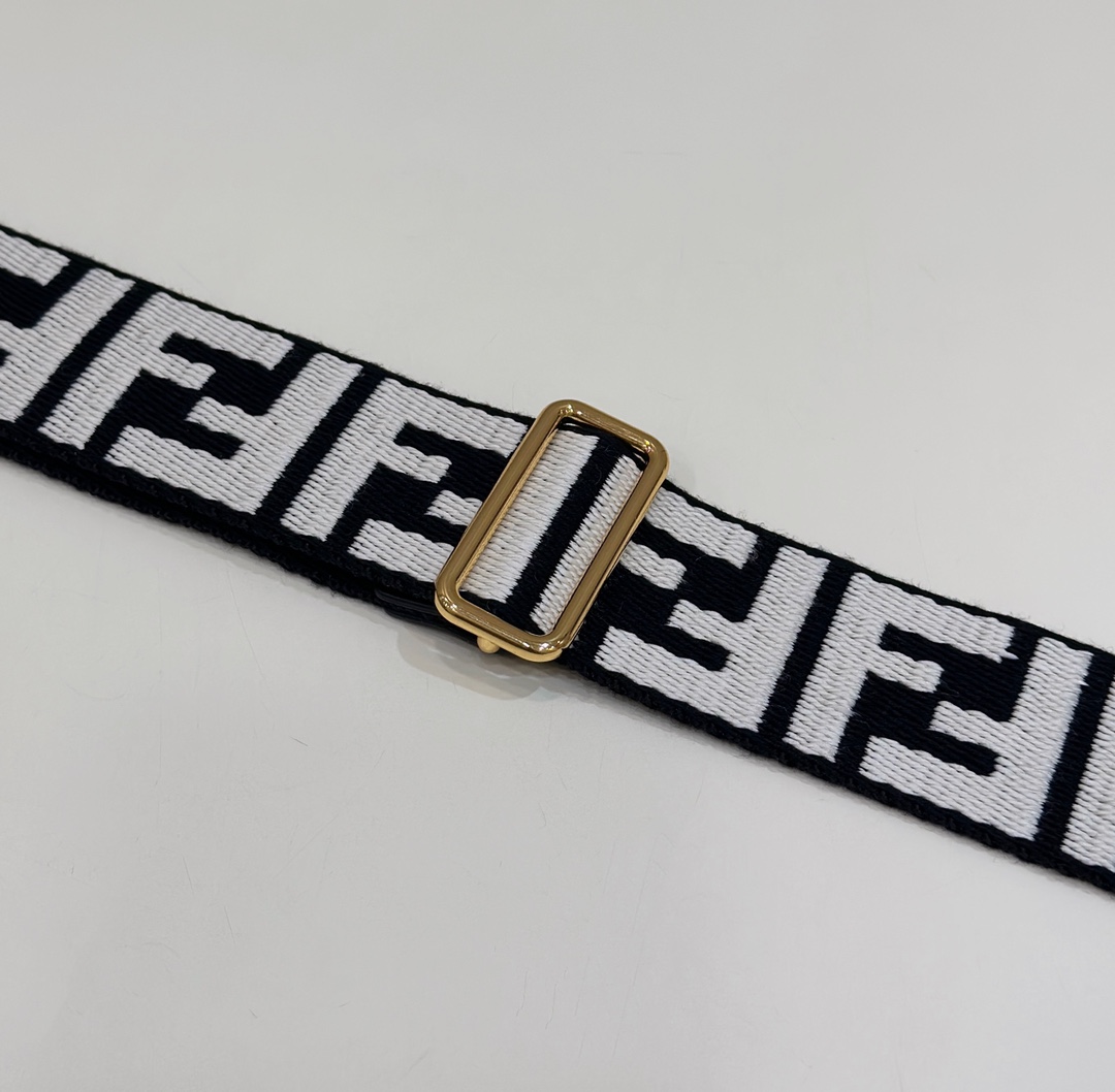 F**di Strap-133/4CM