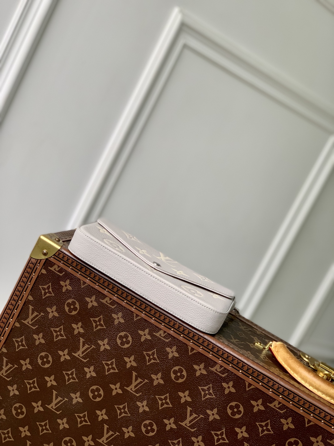 L0vis Vvtt0n Pochette Félicie Wallet -M61276-21*12*3CM