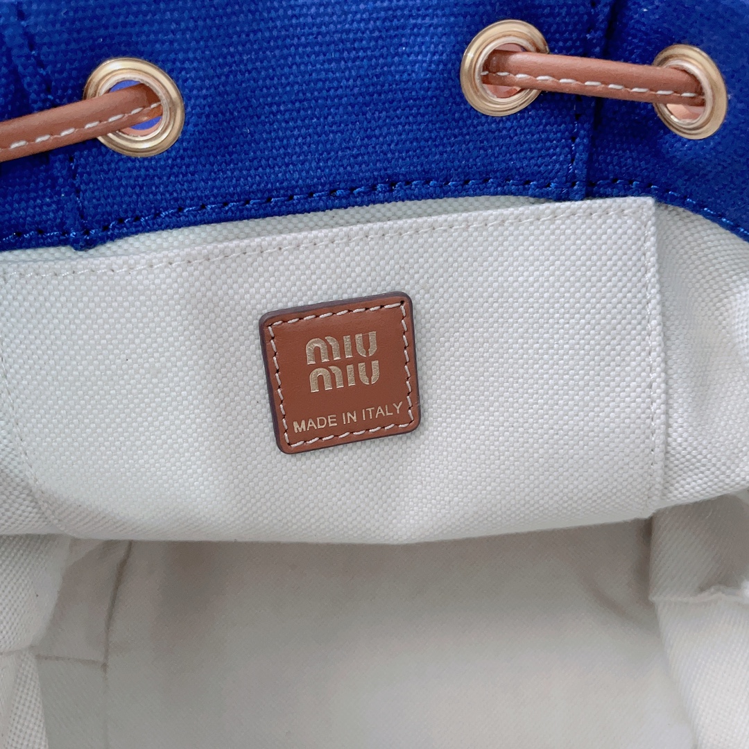 M1um1u Backpack-22X18X11.5CM