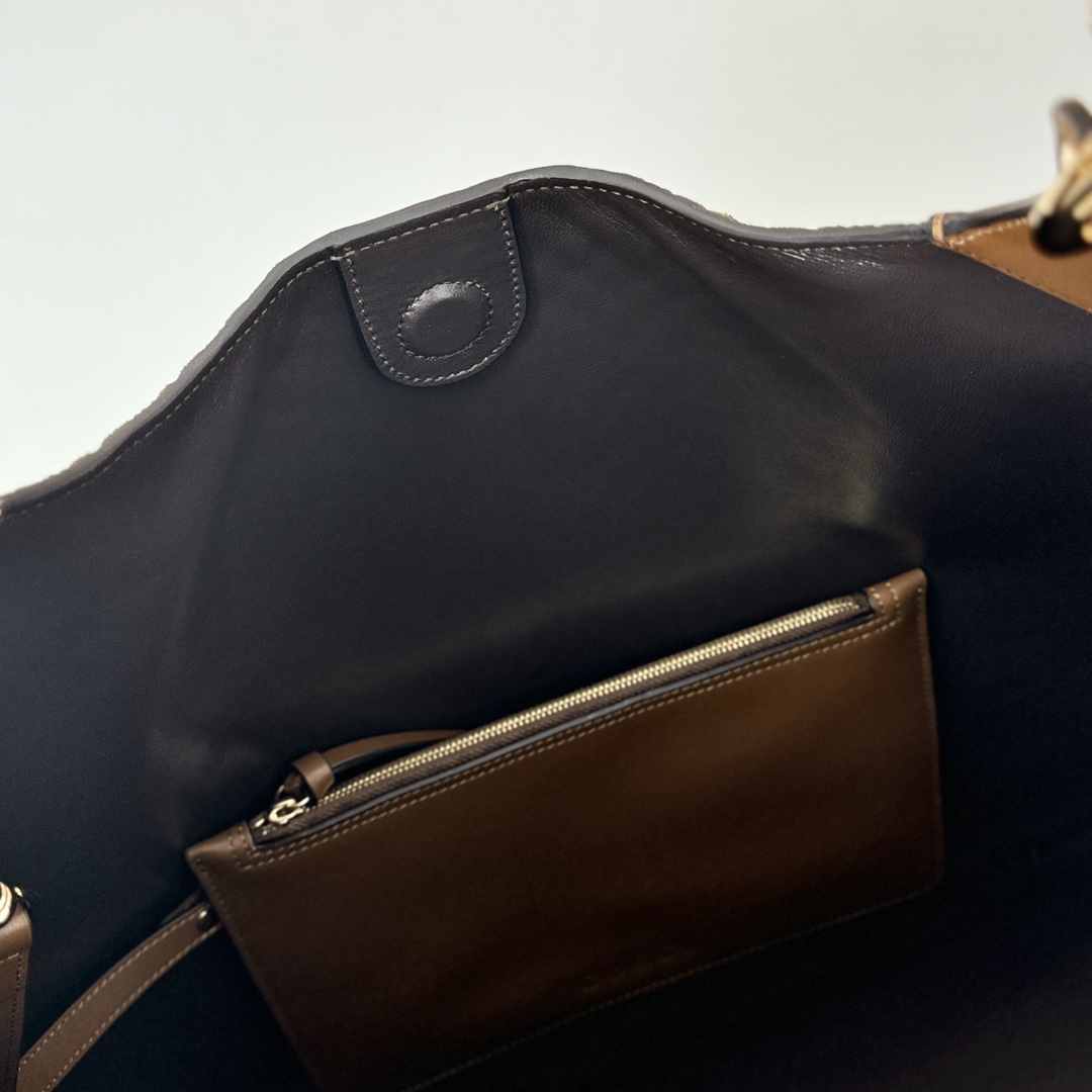 Gvc*1 Body Shoulder Bag-49*46*4CM