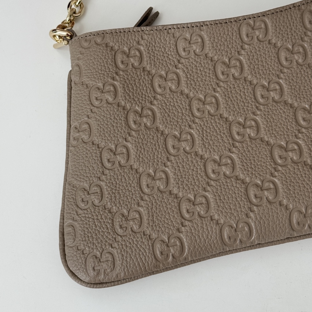 Gvc*1 Emblem Tote Bag-29.5*16*2CM