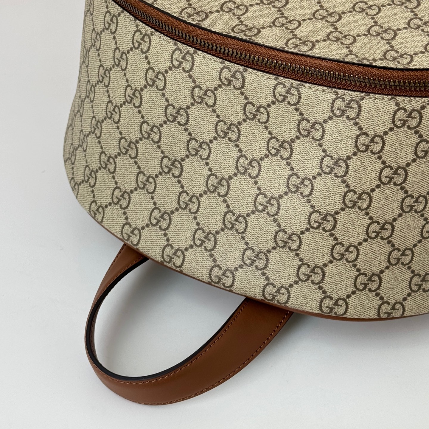 Gvc*1 Backpack-31.5*41*14.5CM