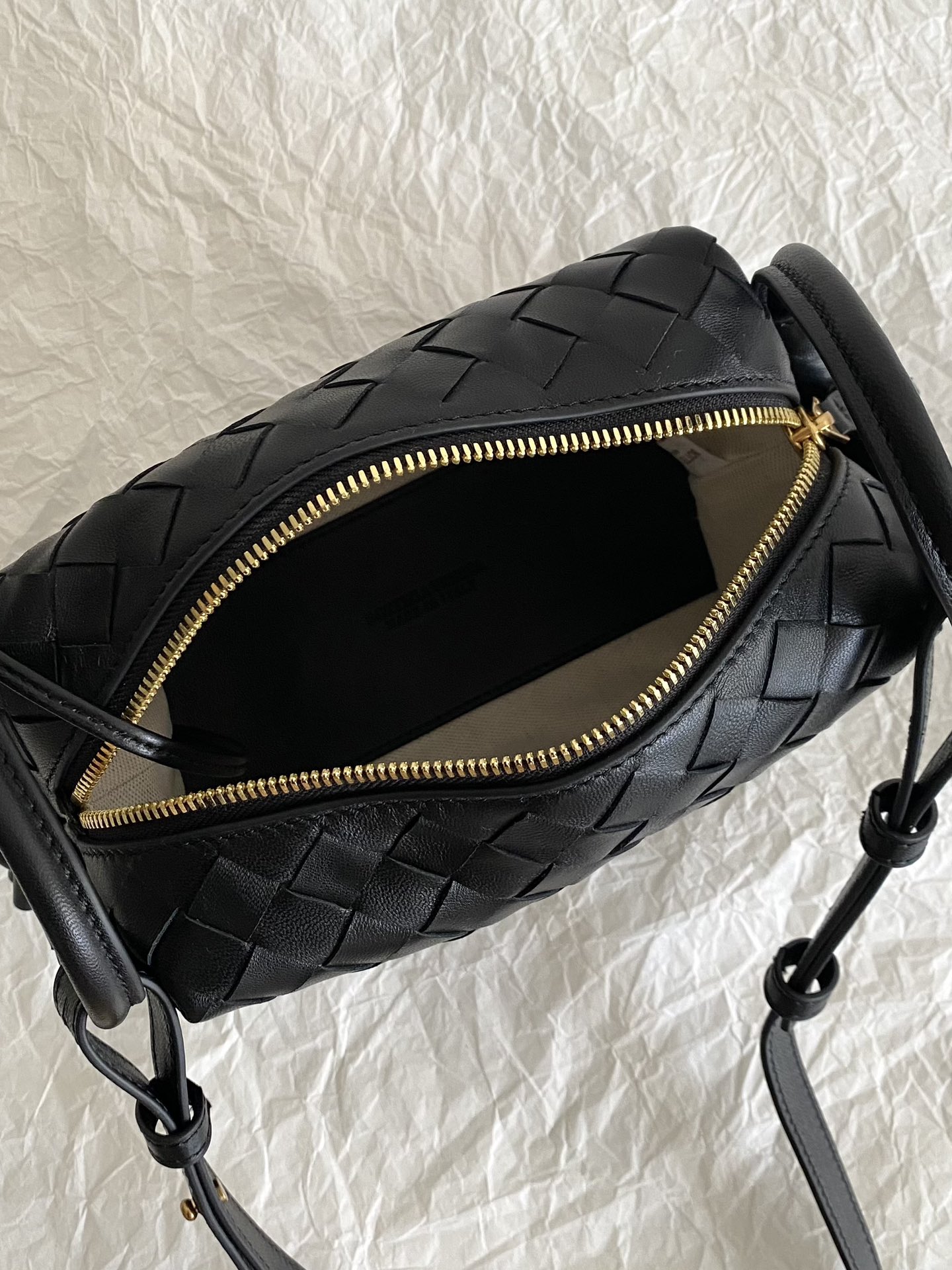 B0tt*ga Ven*ta Loop Lindy Bag-21×13×13CM
