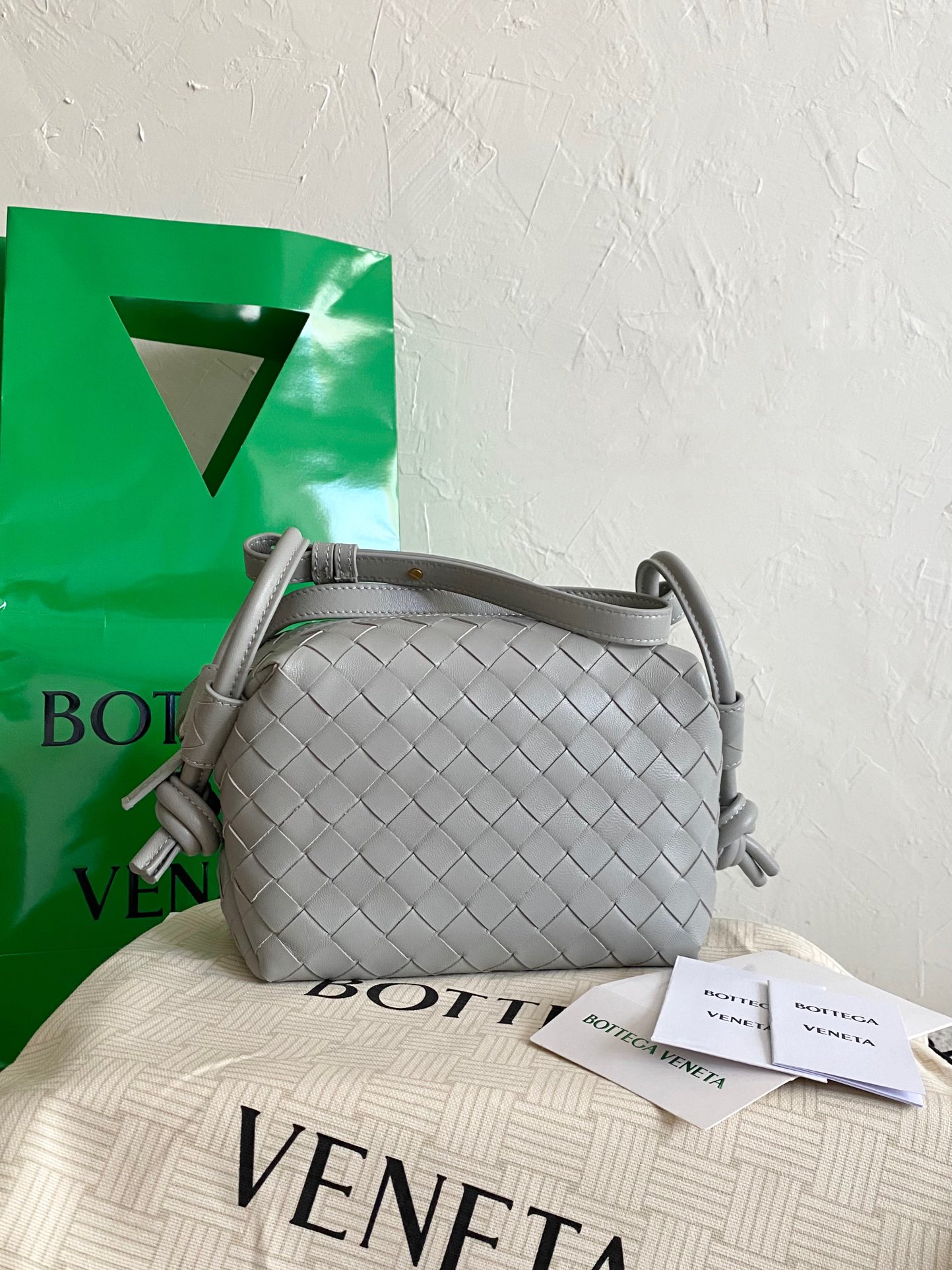 B0tt*ga Ven*ta Loop Lindy Bag-21×13×13CM