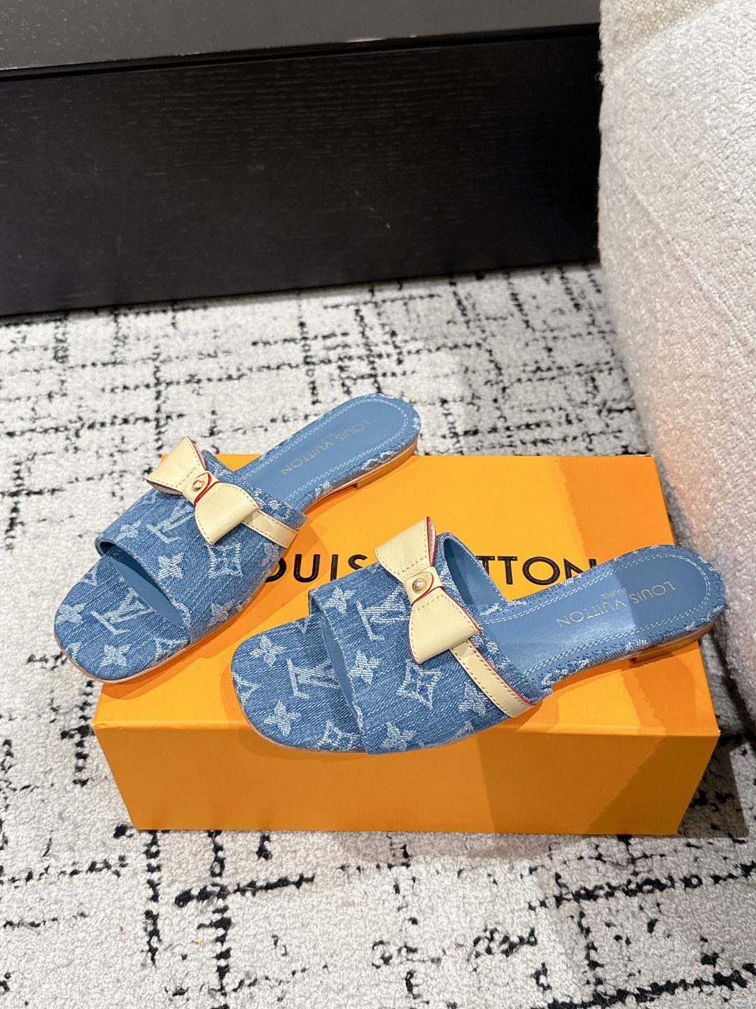 L0vis Vvtt0n 25SS Sandals