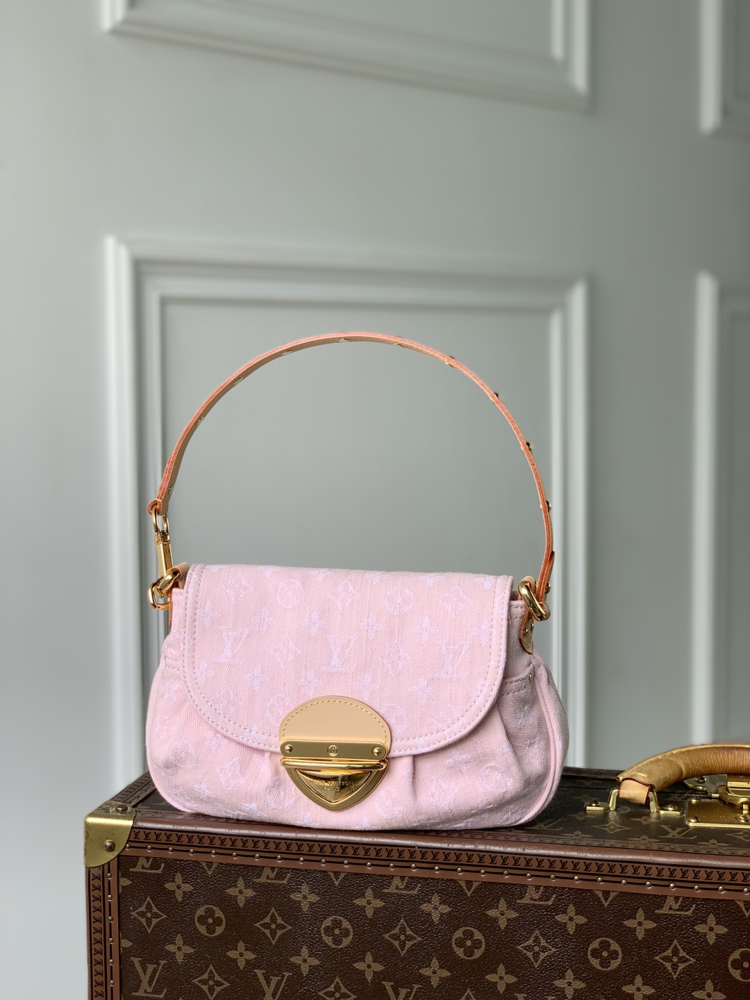 L0vis Vvtt0n Sunset Vibe Bag-18 x 3 x 27CM