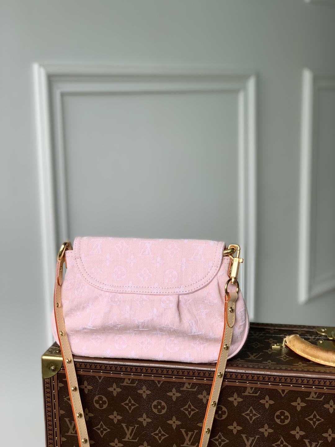 L0vis Vvtt0n Sunset Vibe Bag-18 x 3 x 27CM