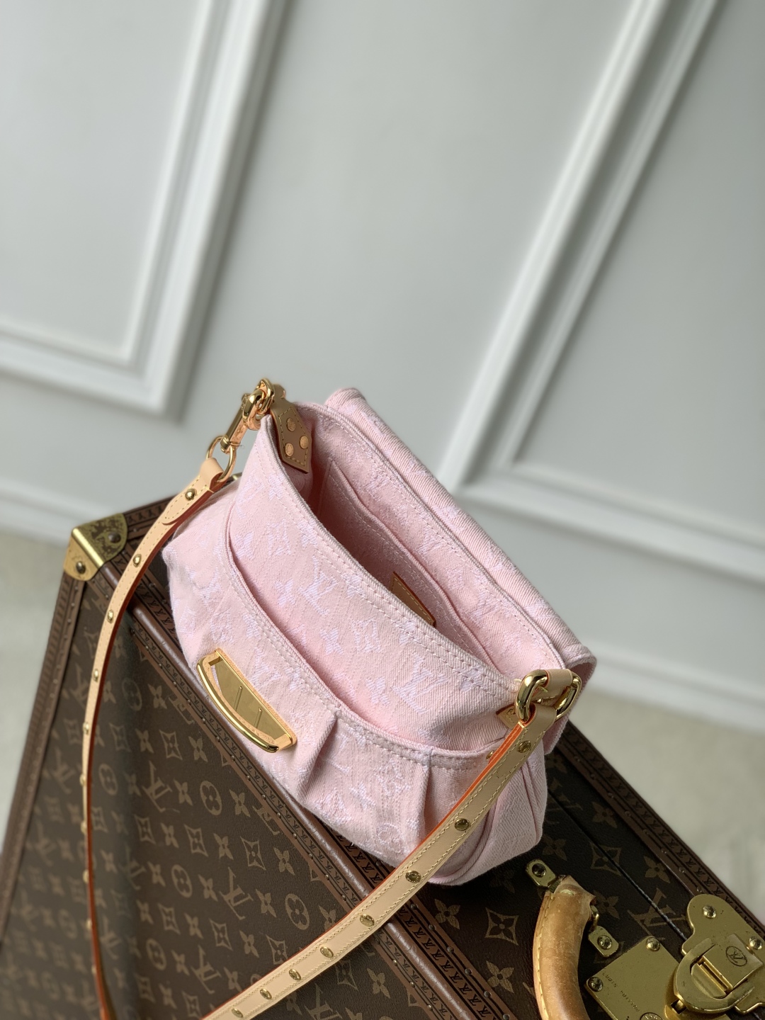 L0vis Vvtt0n Sunset Vibe Bag-18 x 3 x 27CM