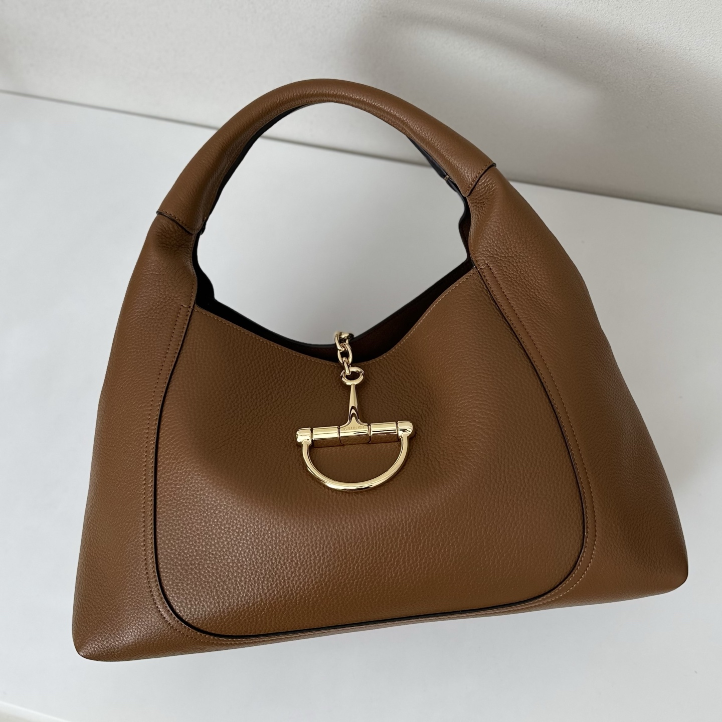 Gvc*1 Softbit Large Shoulder Bag In Leather-46*26*16CM