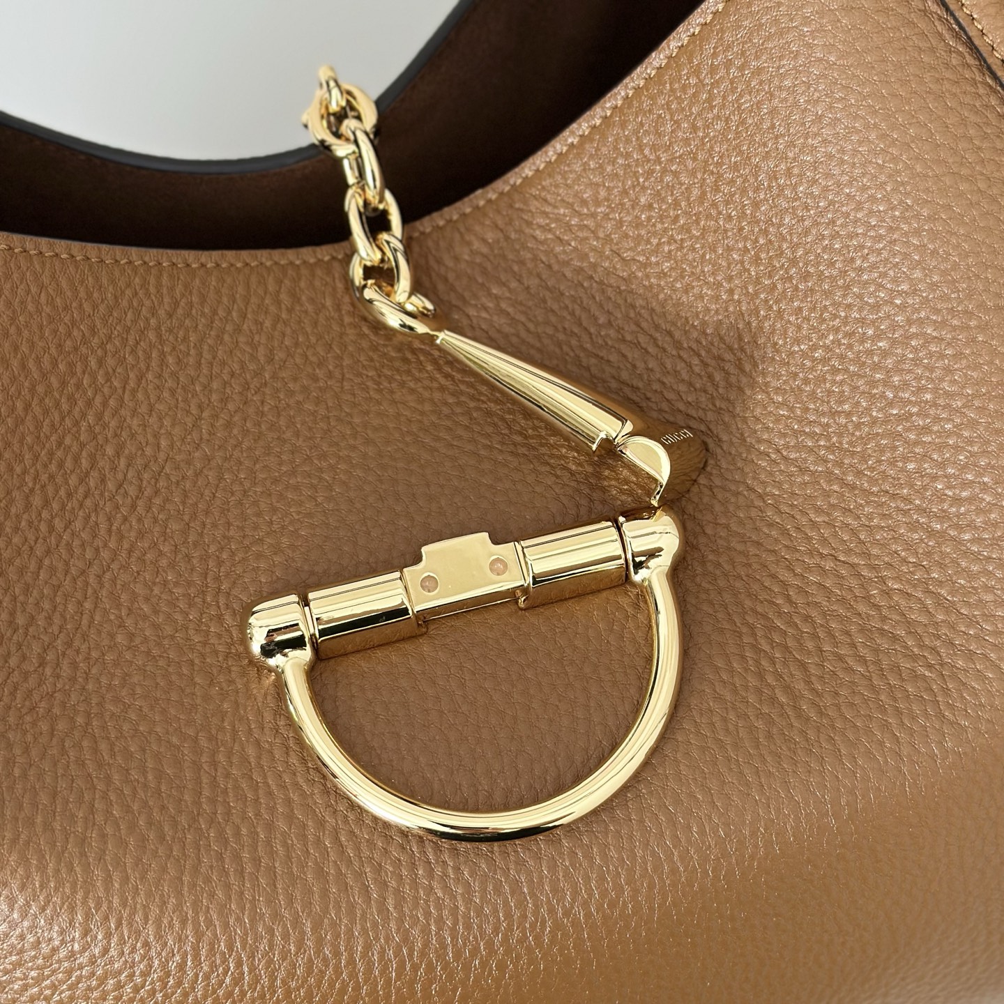 Gvc*1 Softbit Large Shoulder Bag In Leather-46*26*16CM