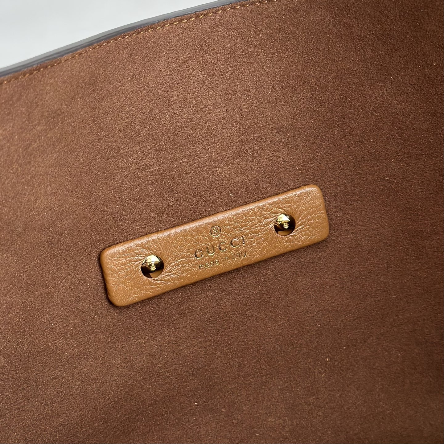 Gvc*1 Softbit Large Shoulder Bag In Leather-46*26*16CM
