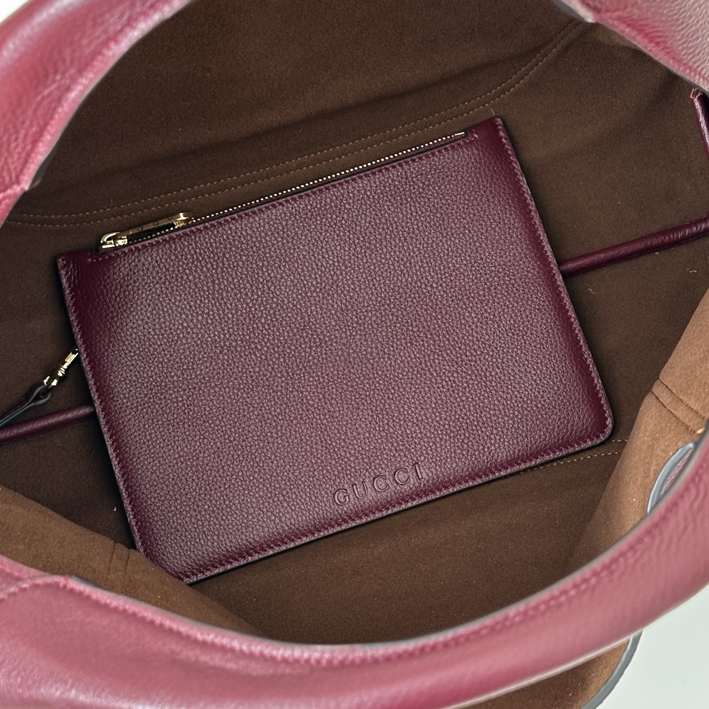 Gvc*1 Softbit Large Shoulder Bag In Leather-46*26*16CM