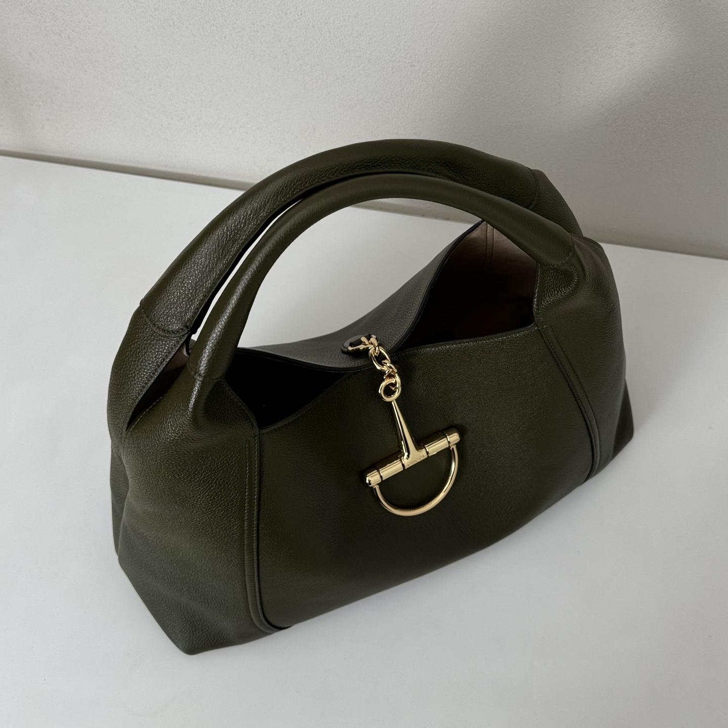 Gvc*1 Softbit Large Shoulder Bag In Leather-46*26*16CM