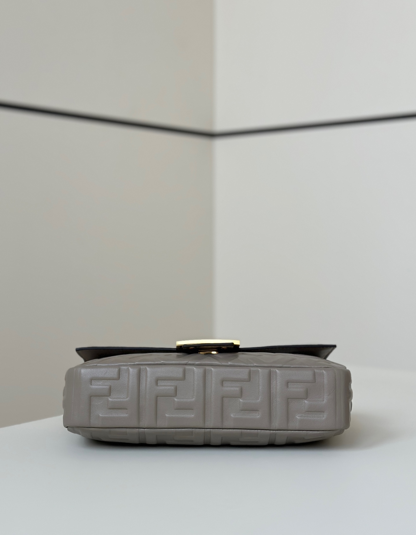 F**di baguette bag-26×5×13cm