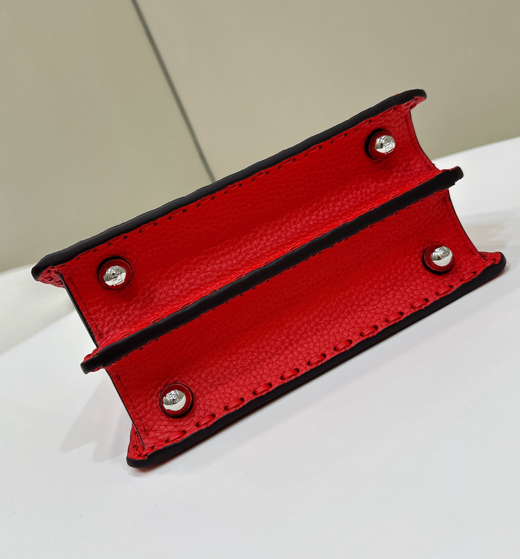 F**di Peekaboo ISeeU Bag-20x11x15CM