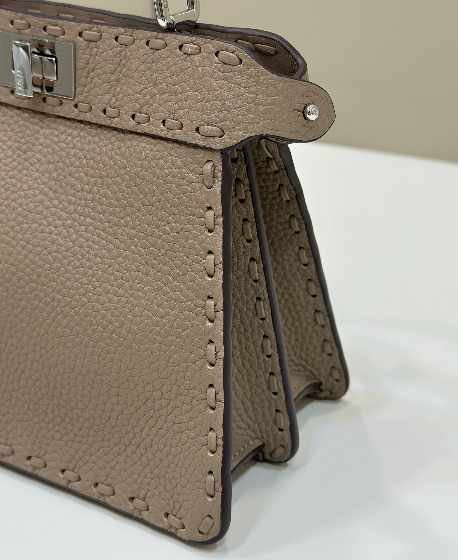 F**di Peekaboo ISeeU Bag-20x11x15CM