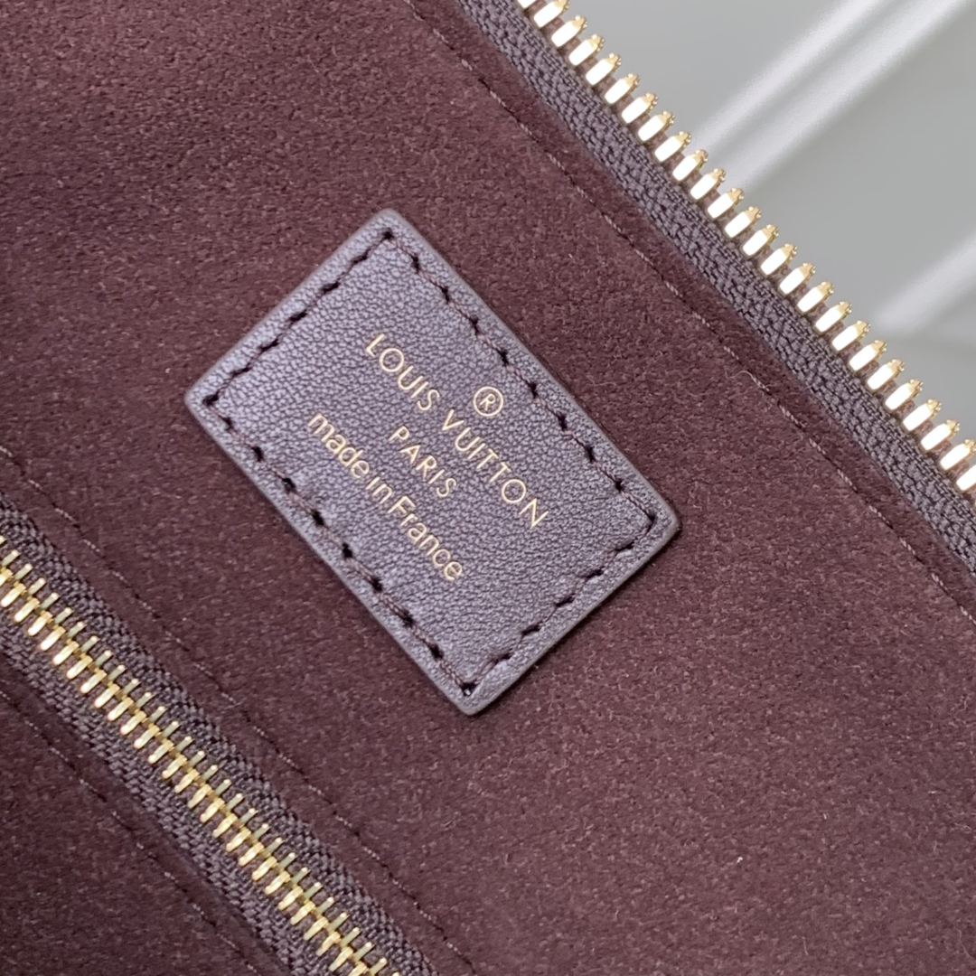 l0vis Vvtt0n speedy bandoulière 25-25x 19 x 15cm